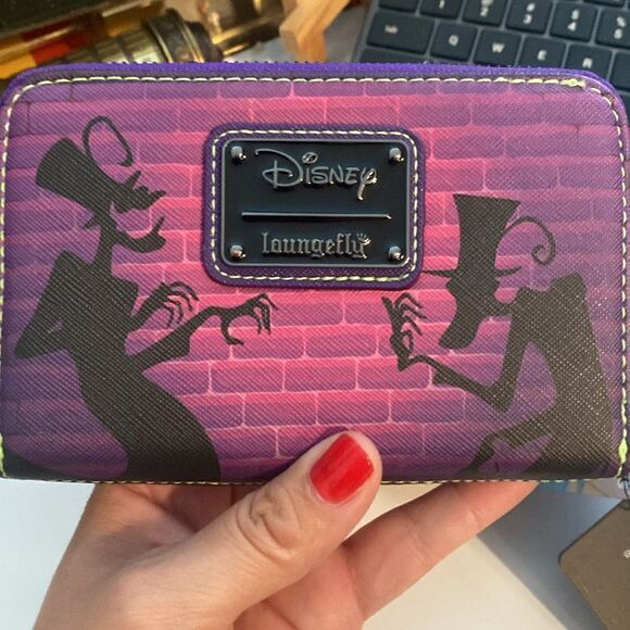 RARE NEW Loungefly The Princess & the Frog Dr. Facilier Glow in Dark Zip Wallet - Picture 7 of 8